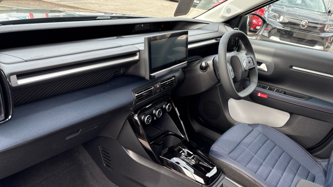 Citroen C3 1.2 Hybrid [110] Collection 5dr e-DCS6 Petrol Hatchback - Image 9